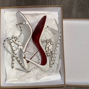 Christian louboutin bombina spikes